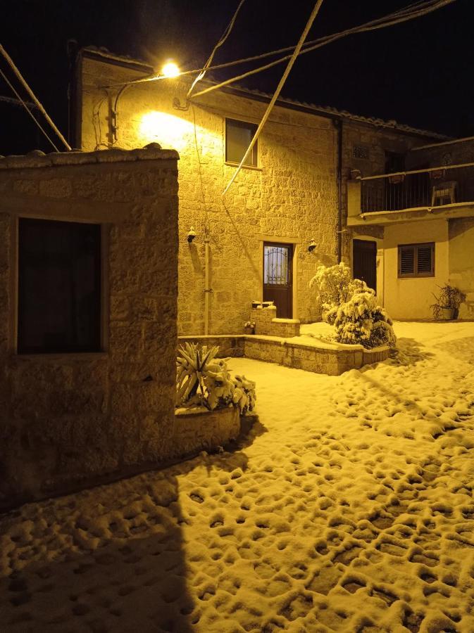 Casa Vacanze Borgo Gulini Da Anna Petralia Soprana Ngoại thất bức ảnh